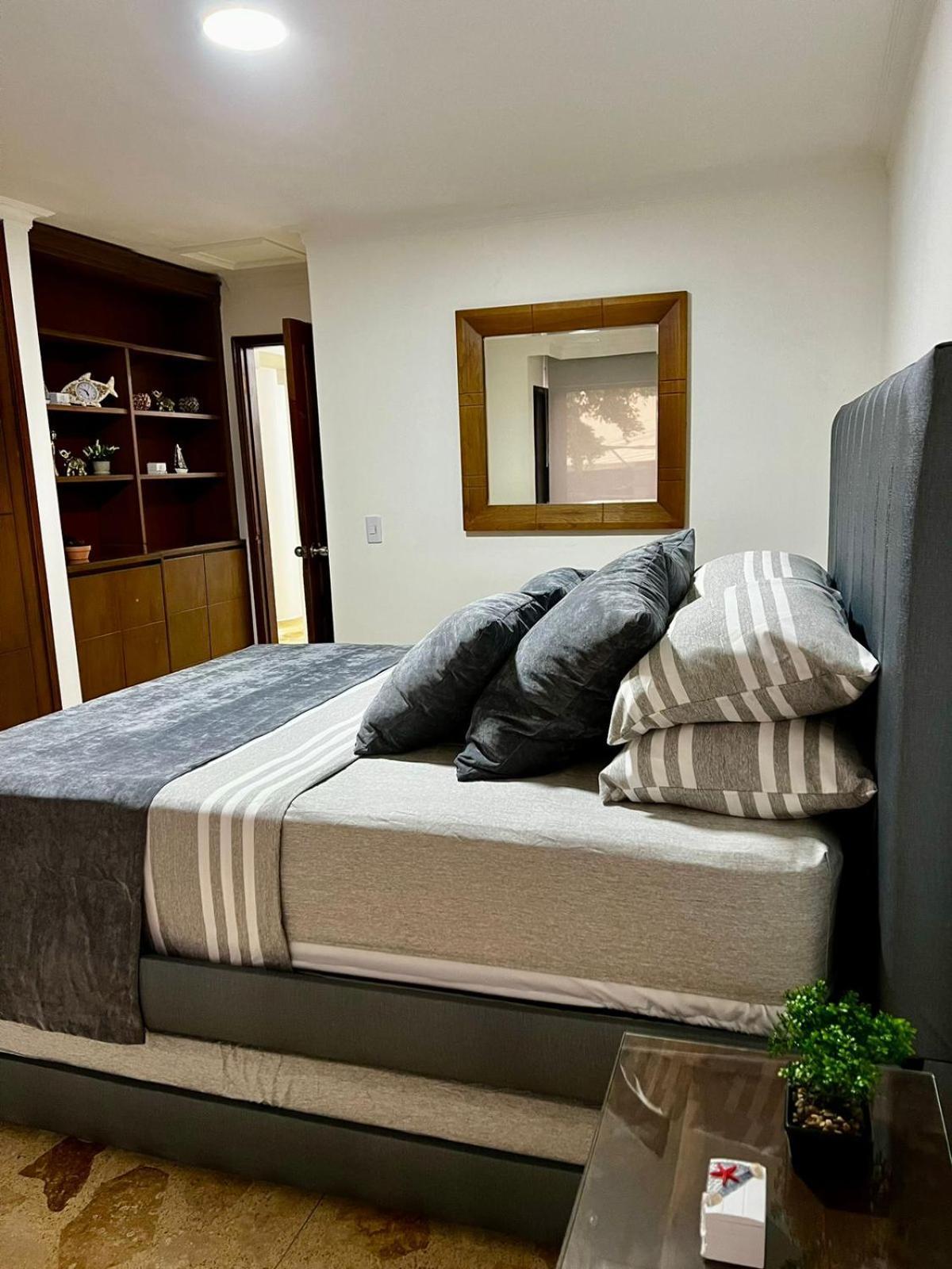 Apartamento En Manga Cartagena